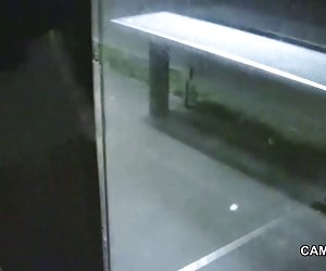 Млади немски тийнейджъри получи реално прецака n Приват клисар